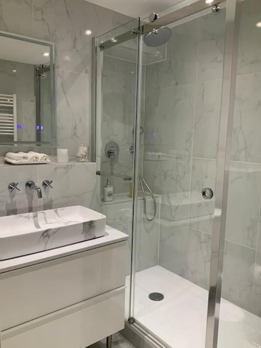 L'elegance Du Prado Appartement